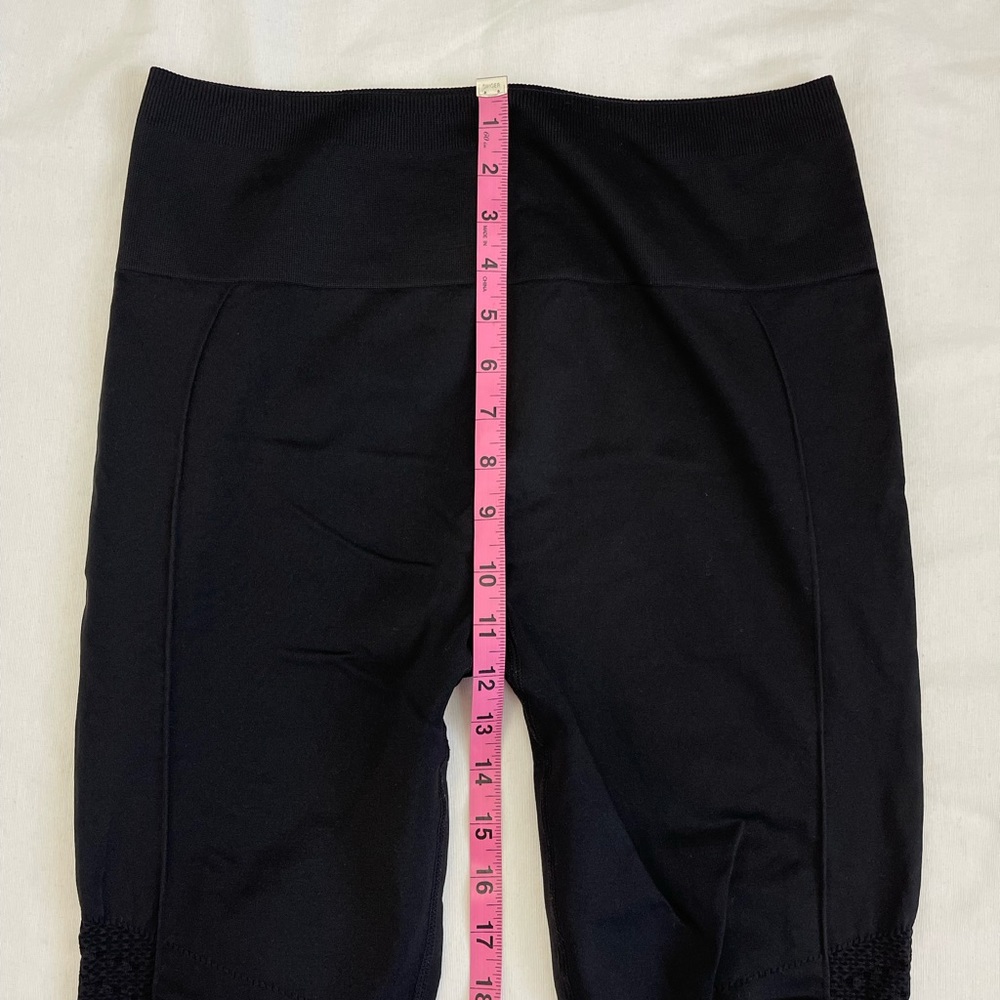 Fabletics Sync High-Waisted Perforated Black Large - Picture 9 of 10